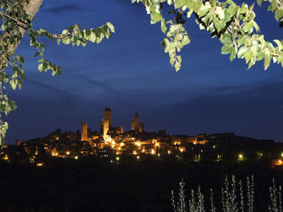 Corso di Fotografia digitale 2009: San Gimignano di notte